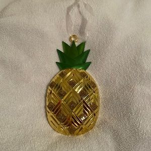 Hallmark Premium Christmas Tree Ornament: Pineapple
